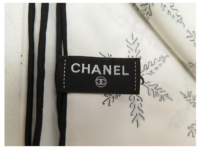 NEU CHANEL SEIDENTWILL-SCHAL SKI SCHNEEFLOCKEN CC LOGO QUADRAT 90 SILK SCARF - Ansicht 11