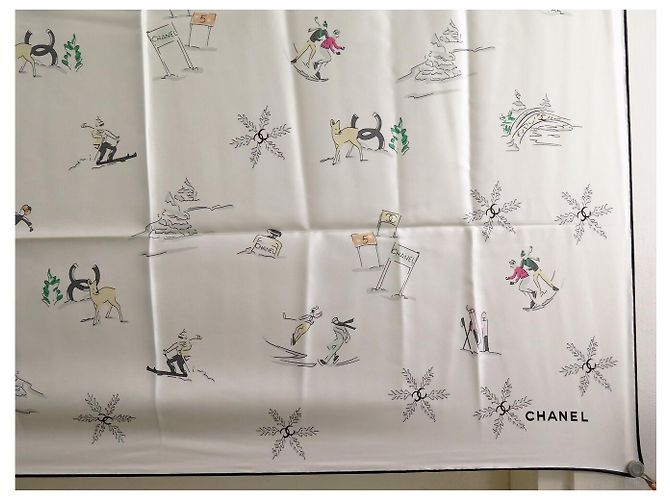 NEU CHANEL SEIDENTWILL-SCHAL SKI SCHNEEFLOCKEN CC LOGO QUADRAT 90 SILK SCARF - Ansicht 4