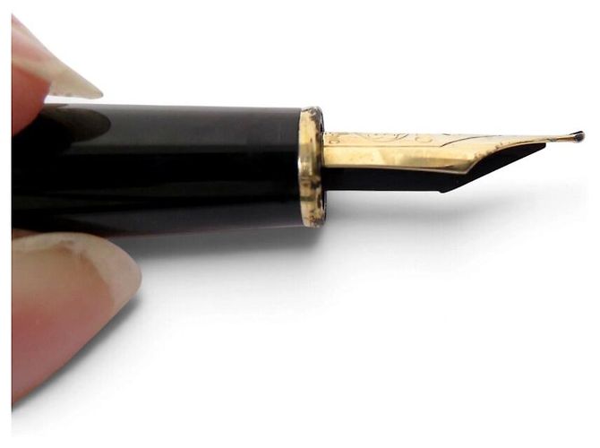 PENNA STILO VINTAGE MONTBLANC MEISTERSTUCK CLASSIQUE MB132464 - vista 3