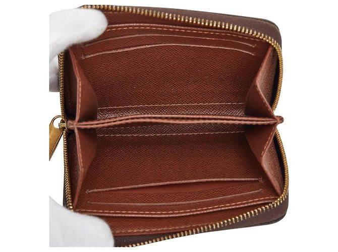 Louis Vuitton Monogram Zippy Coin Purse - view 6