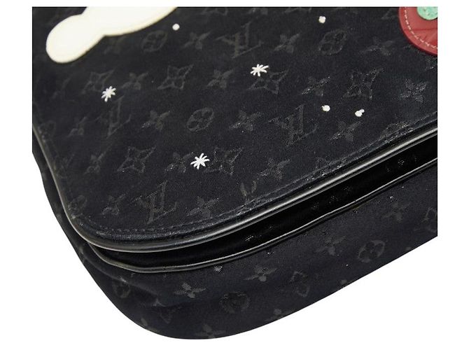 Louis Vuitton Monogram Satin Musette Crossbody Bag - Ansicht 5