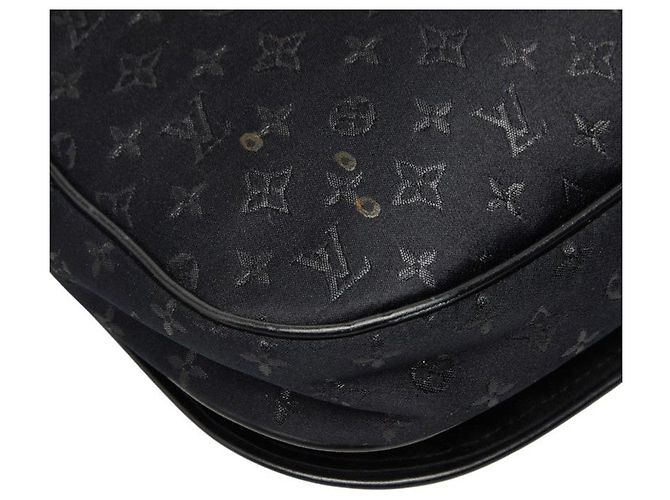 Louis Vuitton Monogram Satin Musette Crossbody Bag - Ansicht 7
