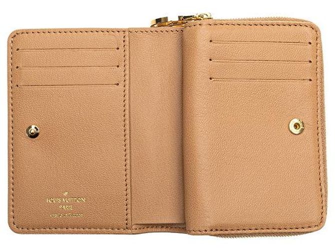 Louis Vuitton Portefeuille Lou Embossed Bi-fold Wallet - Ansicht 5