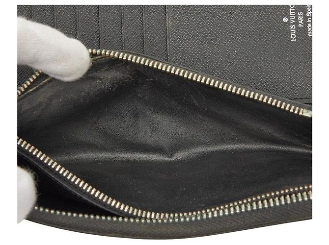 Carteira Longa Louis Vuitton Zippy Vertical Epi - vista 9