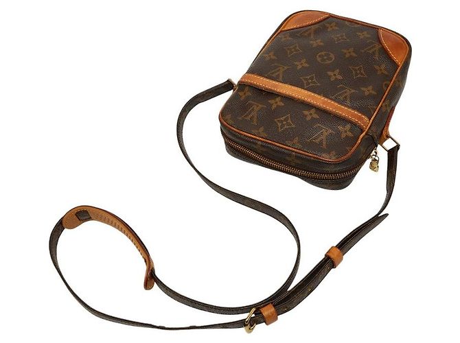 Bolsa Tiracolo Louis Vuitton Monogram Danube M45266 - vista 4