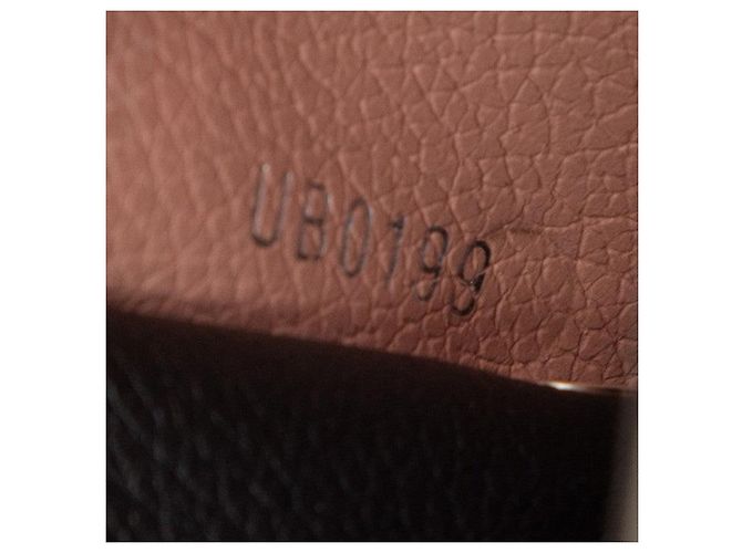 Louis Vuitton Portefeuille Lock Mini Trifold Wallet - Ansicht 6