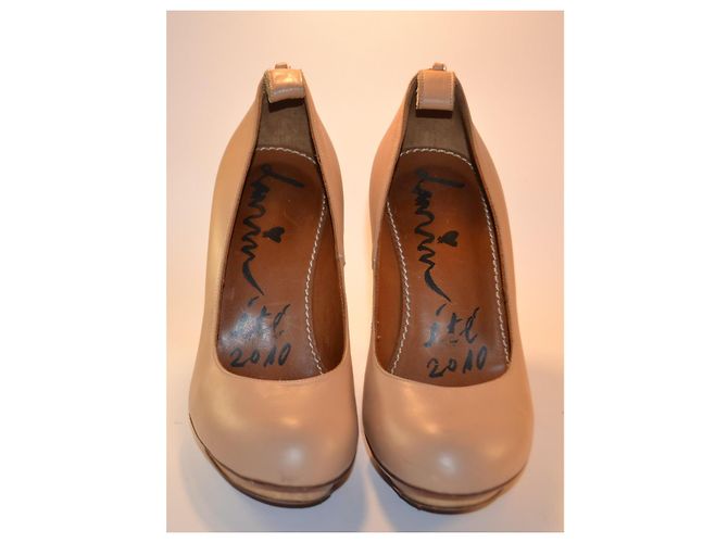 Lanvin Scarpins em Couro Bege - vista 3