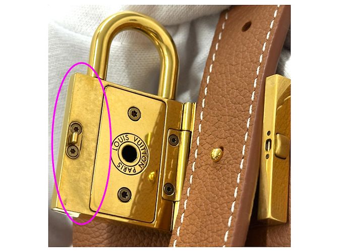 Louis Vuitton Low Key Hobo MM Schultertasche - Ansicht 11
