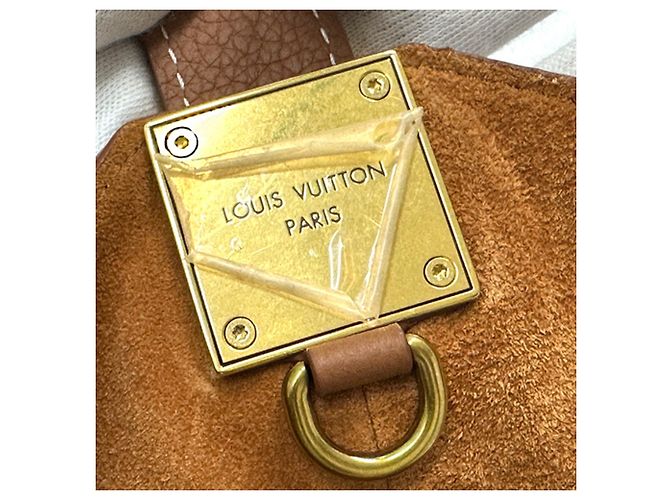 Louis Vuitton Low Key Hobo MM Schultertasche - Ansicht 12
