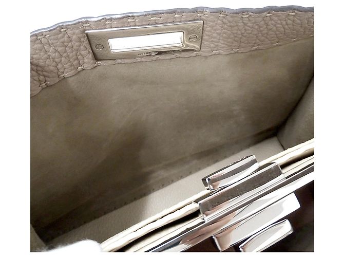 Borsa a mano/Borsa a tracolla Fendi - Selleria Peekaboo I.U. - vista 8