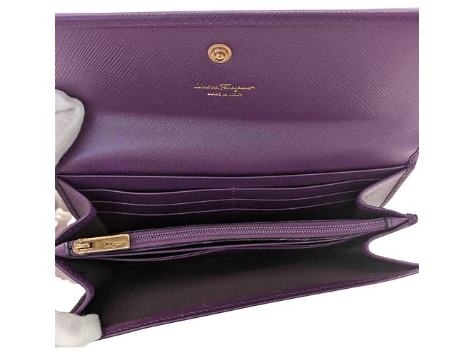Portafoglio lungo in pelle viola Salvatore Ferragamo - vista 10