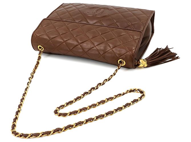 Bolsa de Ombro com Corrente Chanel Matelassé - vista 6