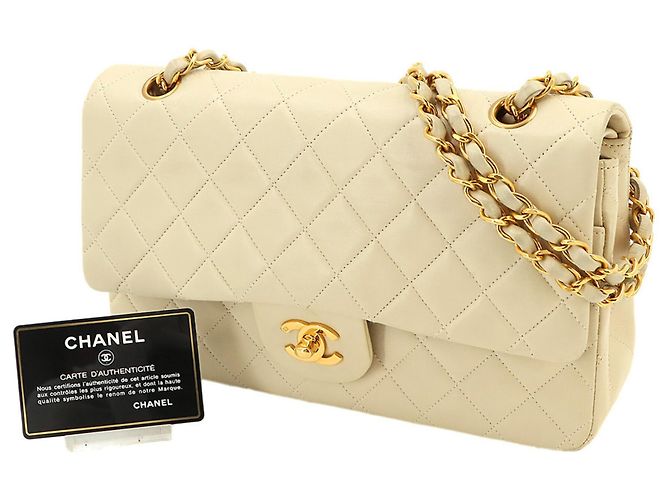 Borsa a tracolla con catena Chanel Matelasse 25 - vista 2
