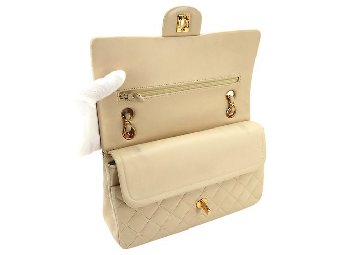 Borsa a tracolla con catena Chanel Matelasse 25 - vista 7
