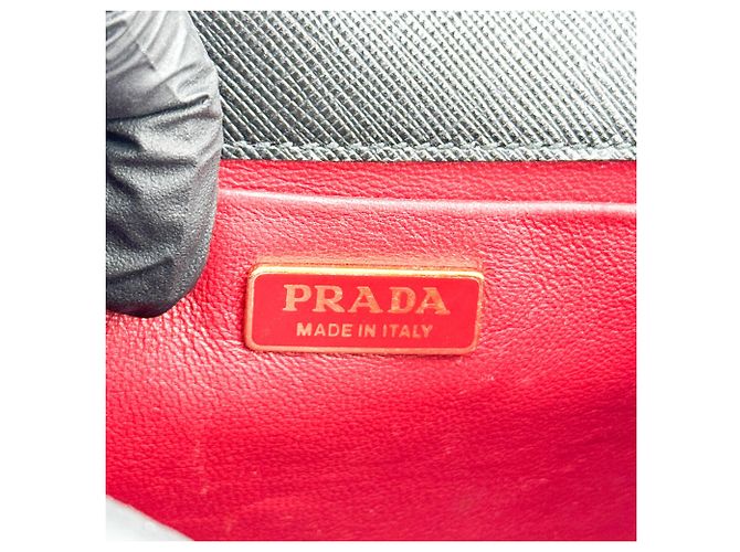Clutch Conversível com Aba Prada em Couro Saffiano Small - vista 6