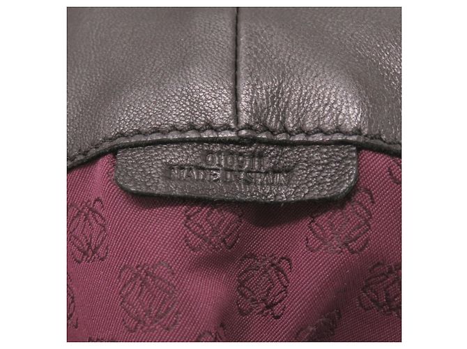 Loewe Nappa Aire Glitter Handtasche aus Lackleder Schwarz - Ansicht 10