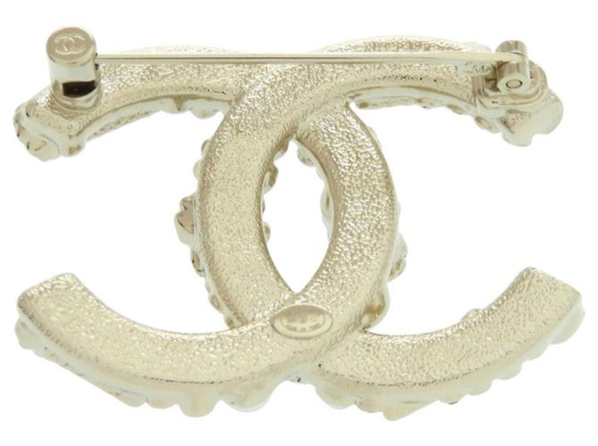 Broche Chanel Coco Mark de pérolas falsas - vista 3