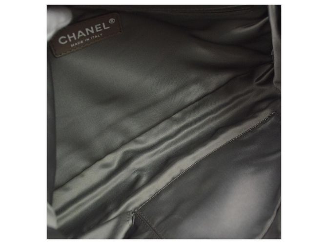 Chanel Drill Flap Perforated Leather Medium - vista 7