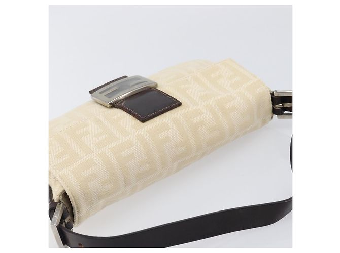 Borsa Fendi Baguette Zucca Canvas Medium - vista 6