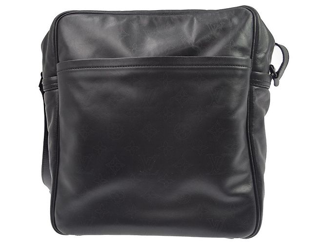 Louis Vuitton Clarkson Messenger Monogram Shadow Leather - view 2