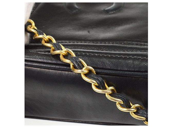 Chanel Vintage CC Tassel Camera Lambskin Small - vue 6