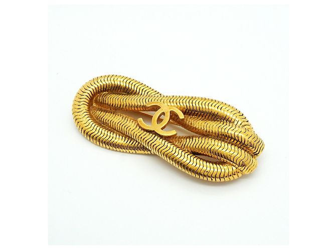 Broche Chanel banhada a ouro - vista 2