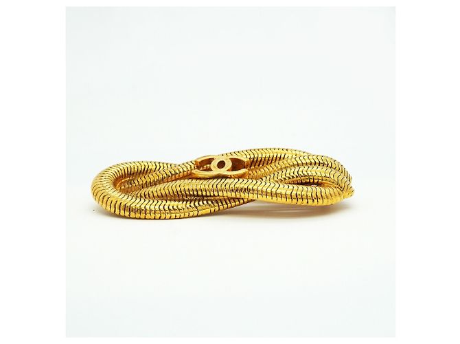 Broche Chanel banhada a ouro - vista 3