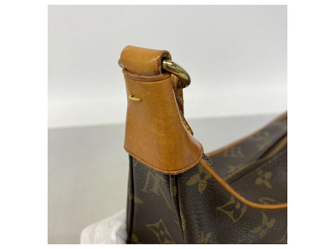 Borsa a tracolla Louis Vuitton Monogram Boulogne 30 - vista 9