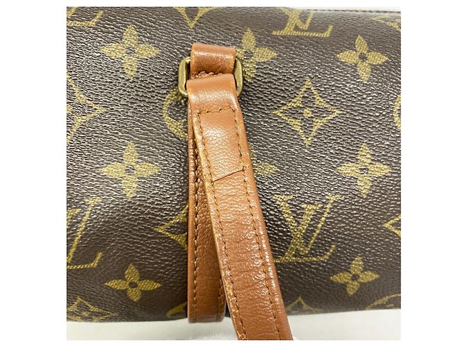 Louis Vuitton Monogram Papillon 30 Handbag - view 8