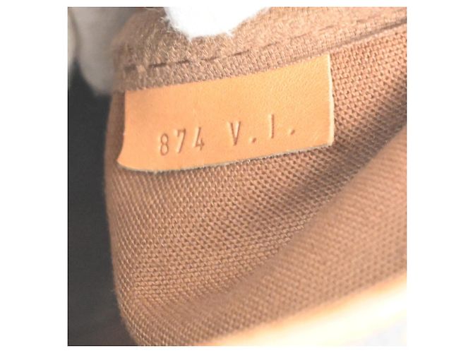 Louis Vuitton Saumur Monogram Canvas 35 - vista 7