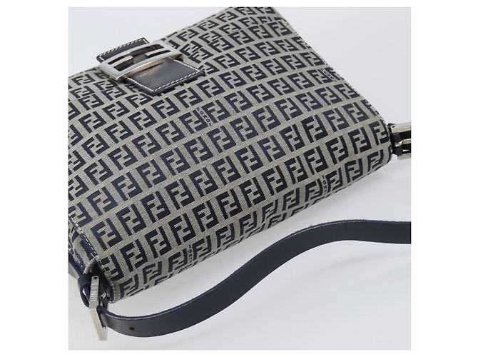 Fendi Zucchino Canvas Mamma Baguette Canvas Medium - vista 5