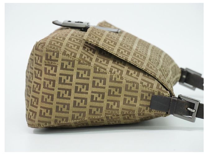 Fendi Zucchino Canvas Mamma Baguette Canvas Medium - vista 4