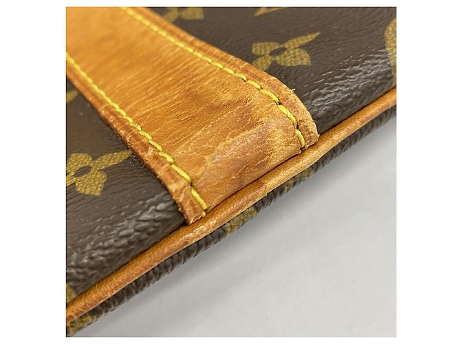 Louis Vuitton Boston Monogram Keepall Bandoulière 55 - vista 8