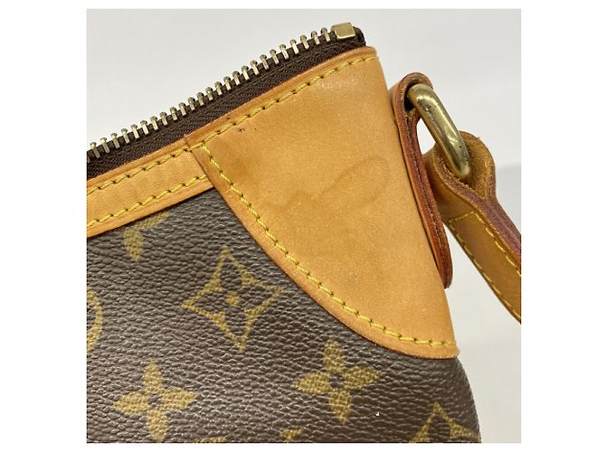 Bolsa de Ombro Louis Vuitton Monogram Odeon PM - vista 9