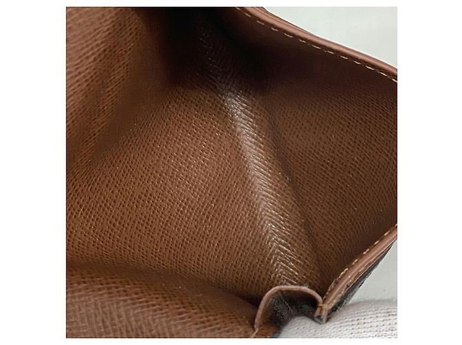 Tarjetero Louis Vuitton Brown - vista 3