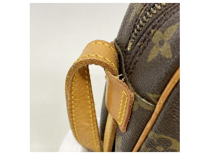 Bolsa de Ombro Louis Vuitton Monogram Jeune Fine MM - vista 12