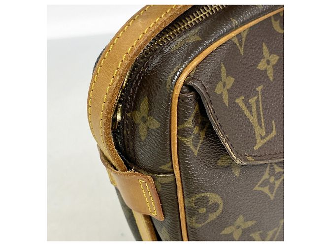 Bolsa de Ombro Louis Vuitton Monogram Jeune Fine MM - vista 7