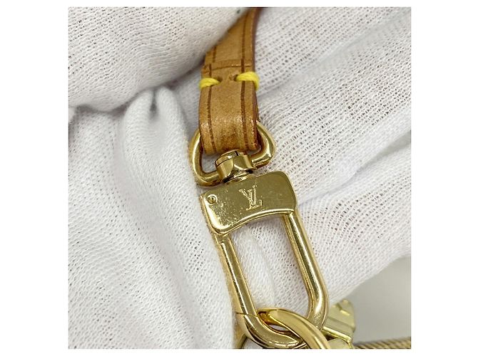 Sac Louis Vuitton Monogram Pochette Accessoires - vue 9
