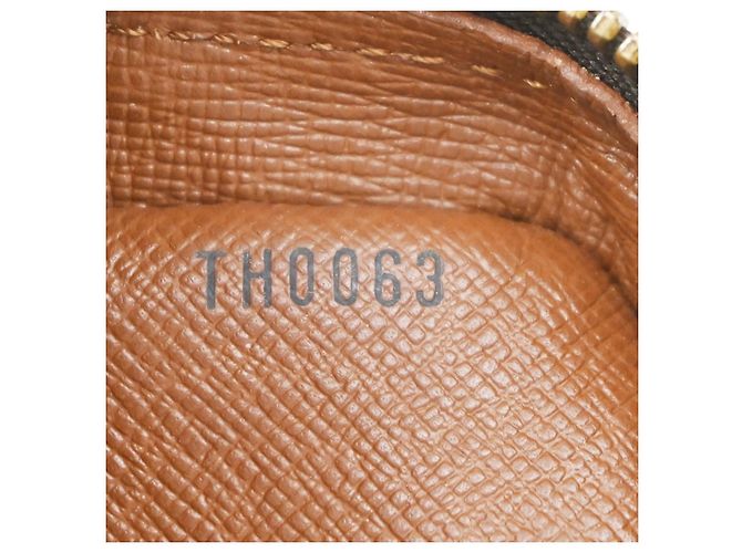 Louis Vuitton Amazone Monogram Canvas PM - vista 7
