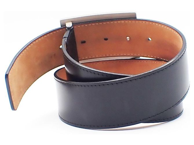 Louis Vuitton Voyage Buckle Belt Leather - view 3