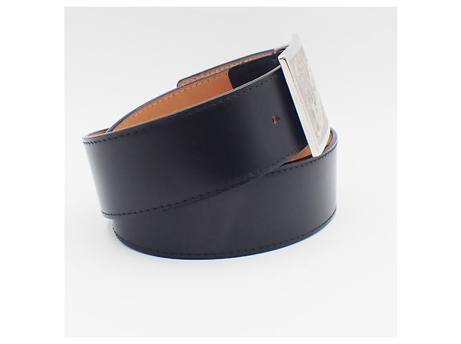 Louis Vuitton Voyage Buckle Belt Leather - view 4