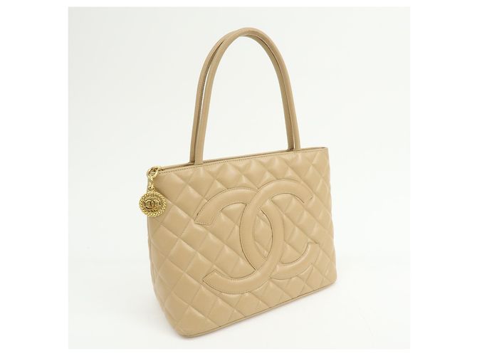 Chanel Medallion Caviar skin - vue 4