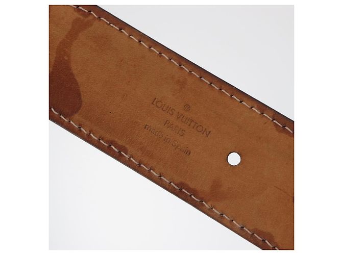 Ceinture en cuir perforé Louis Vuitton
Cuir perforé LV Monogram - vue 7