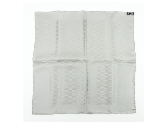 Hermès Carré 45 Les Capucines 100% Seta - vista 3