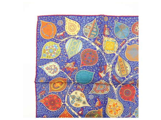 Hermès Hermes Carré 45 Les Capucines 100% Silk - view 4
