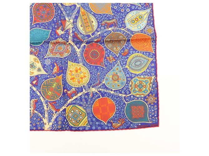 Hermès Hermes Carré 45 Les Capucines 100% Silk - view 5
