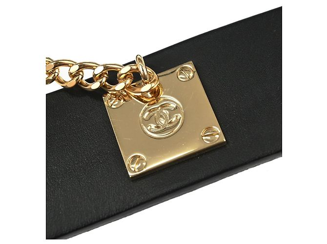 Cinturón Chanel de cuero fino con hebilla de placa - vista 3