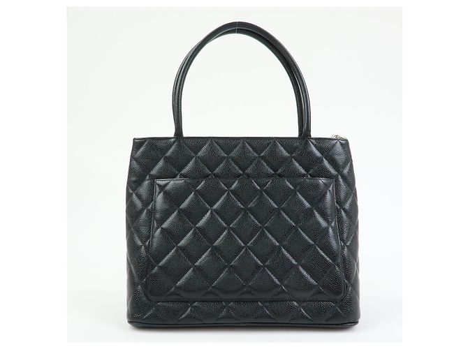 Chanel Medallion Caviar skin - vista 2