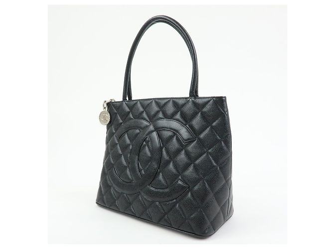 Chanel Medallion Caviar skin - vista 3