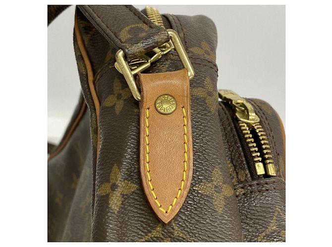 Sac à épaule Louis Vuitton Monogram Nile - vue 10